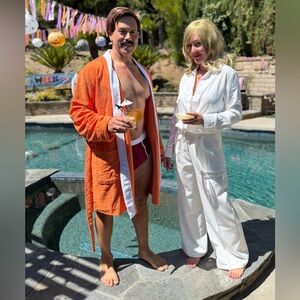 Anchorman Ron Burgandy Set